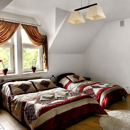 Bed and Breakfast Wodnik à Krosno Extérieur photo