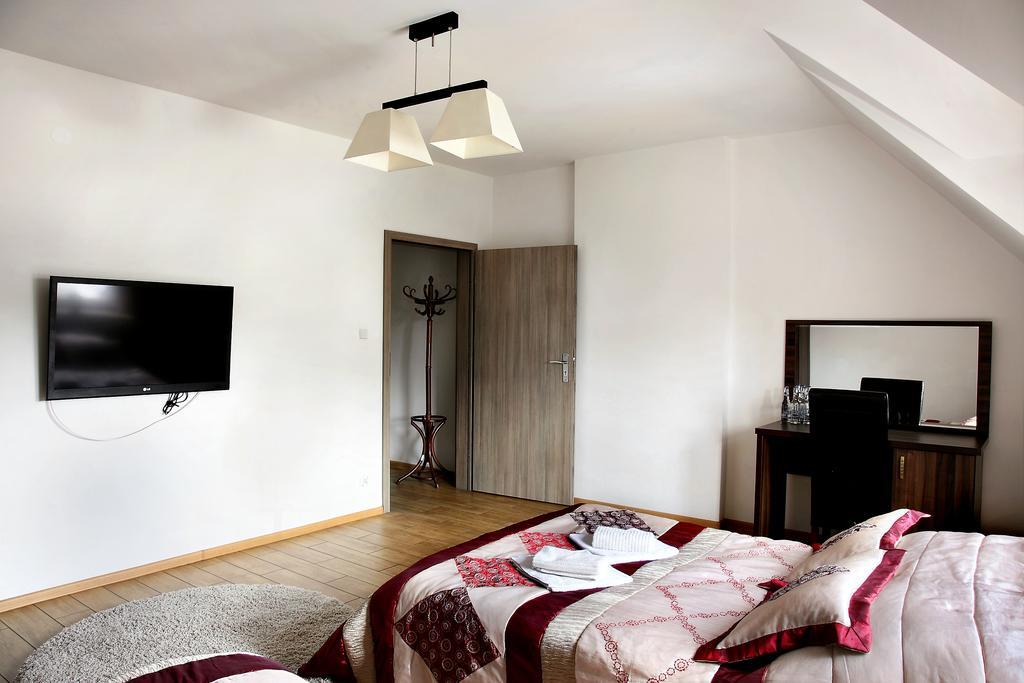 Bed and Breakfast Wodnik à Krosno Chambre photo
