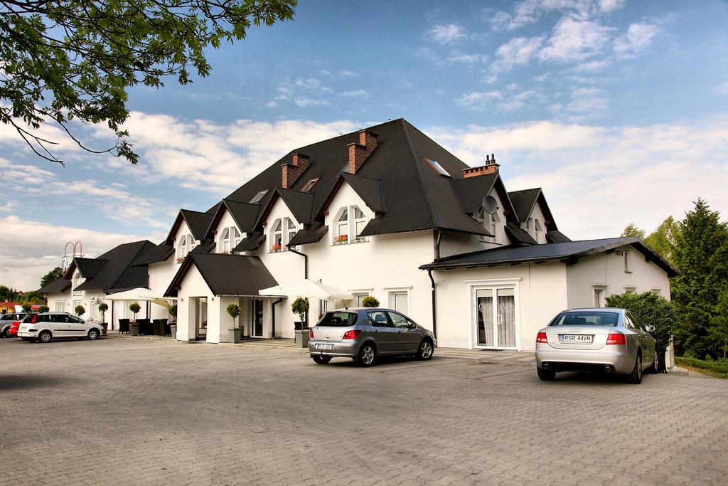 Bed and Breakfast Wodnik à Krosno Extérieur photo