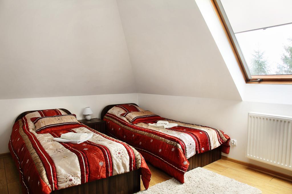 Bed and Breakfast Wodnik à Krosno Extérieur photo